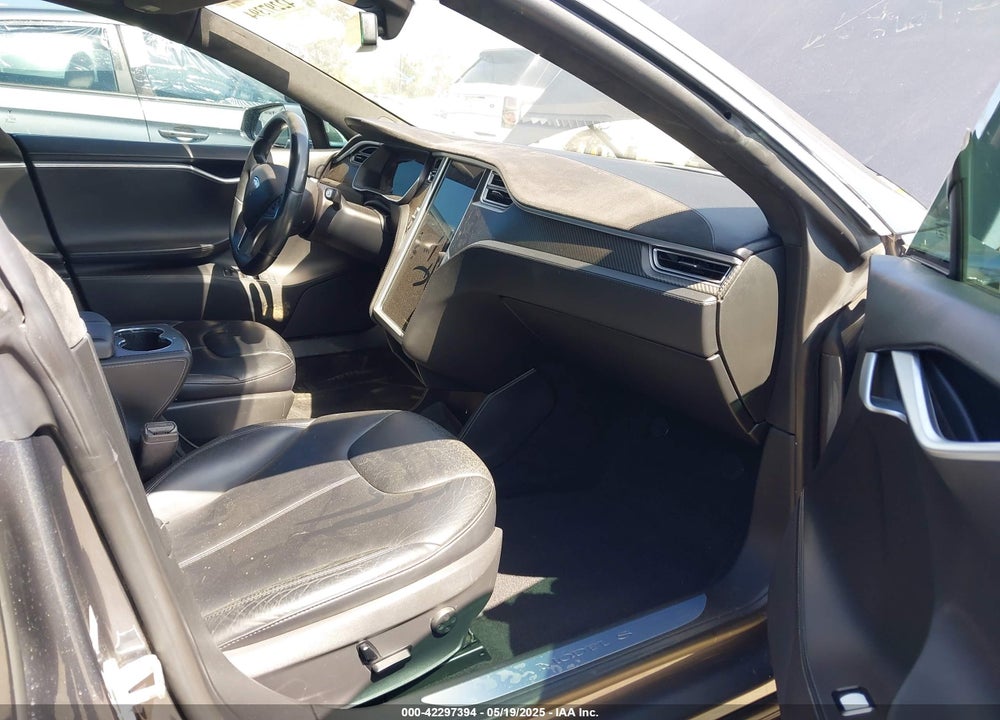 2014 TESLA MODEL S P85 VIN: 5YJSA1H15EFP65285