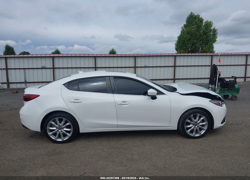 2015 MAZDA MAZDA3 VIN: JM1BM1W31F1231786