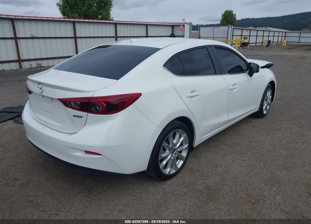 2015 MAZDA MAZDA3 VIN: JM1BM1W31F1231786
