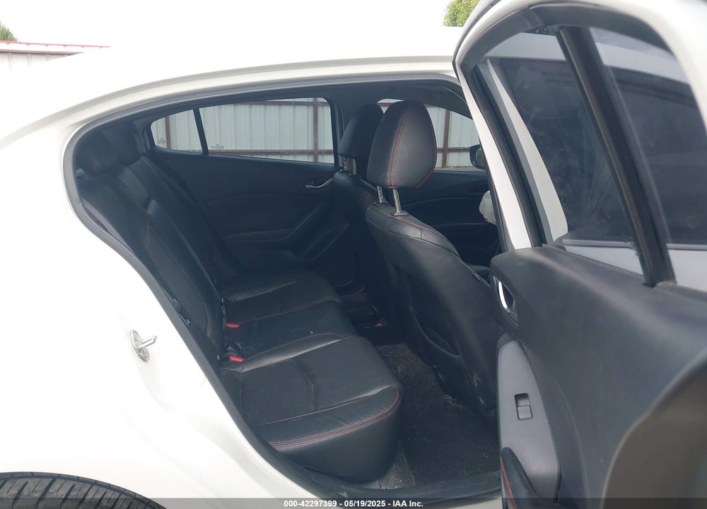 2015 MAZDA MAZDA3 VIN: JM1BM1W31F1231786