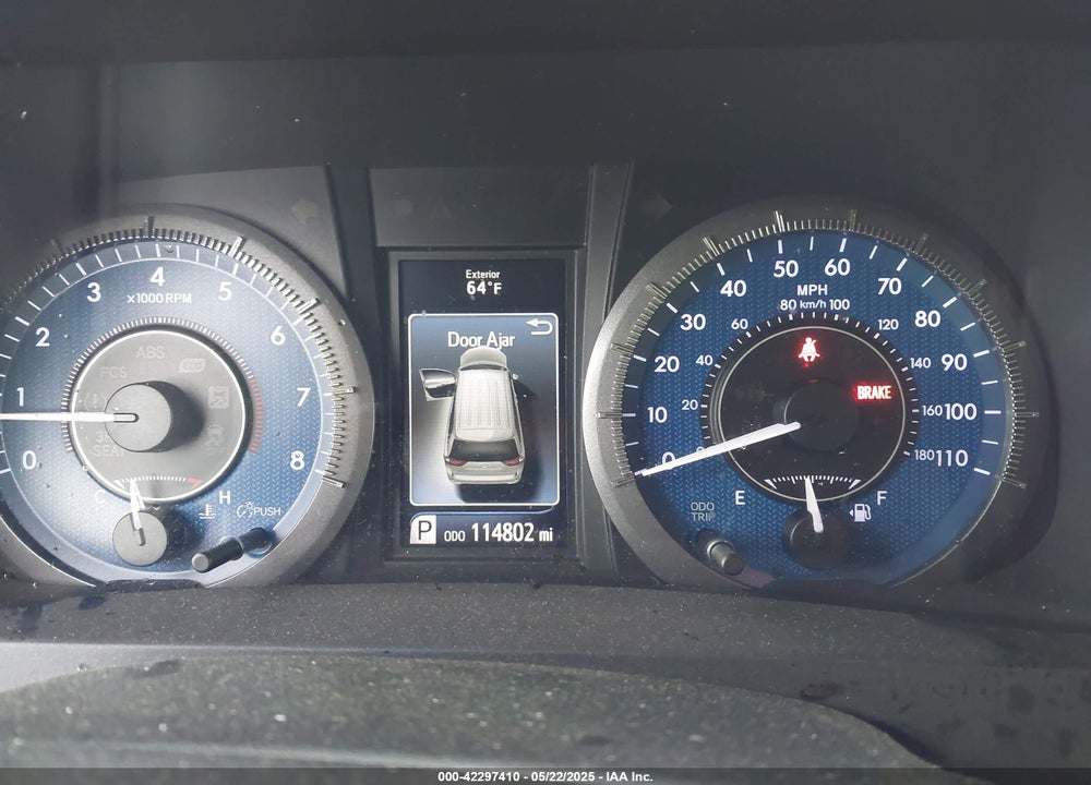 2015 TOYOTA SIENNA XLE 8 PASSENGER VIN: 5TDYK3DC9FS569714