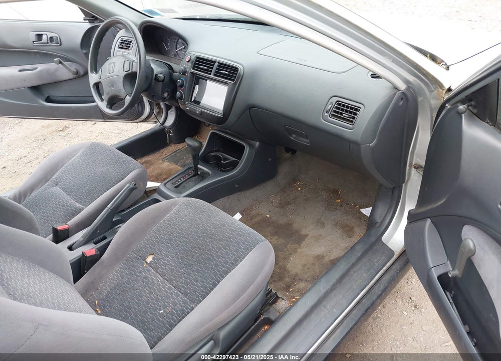 2000 HONDA CIVIC DX VIN: 2HGEJ6441YH111880