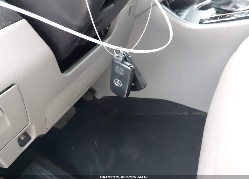 2017 TOYOTA HIGHLANDER VIN: 5TDJZRFH5HS465507