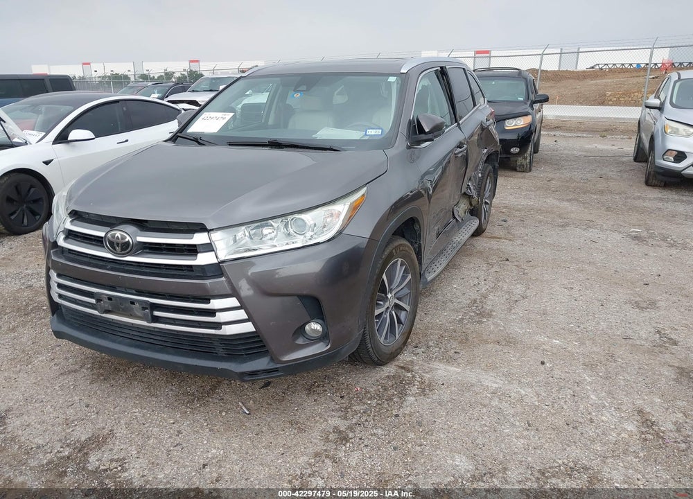 2017 TOYOTA HIGHLANDER VIN: 5TDJZRFH5HS465507