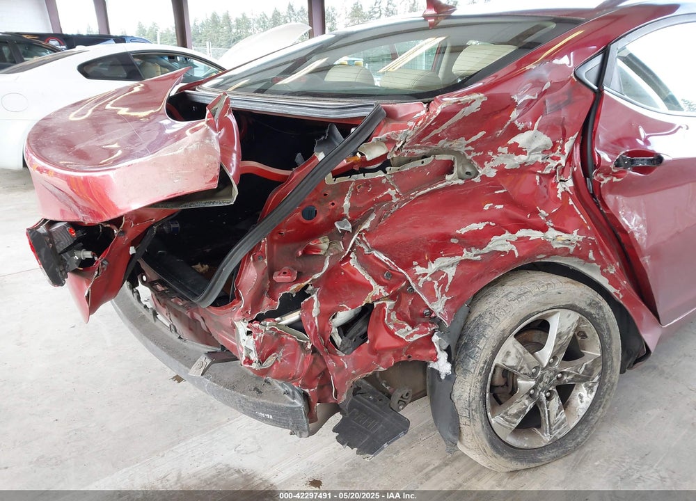 2013 HYUNDAI ELANTRA VIN: KMHDH4AEXDU794480