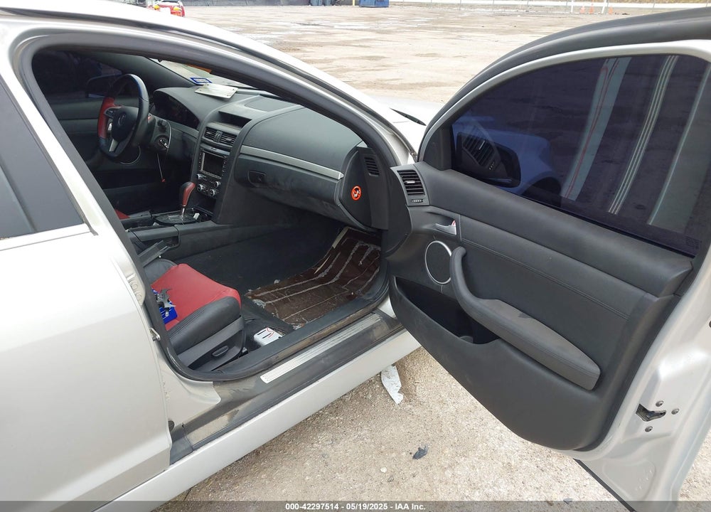 2009 PONTIAC G8 VIN: 6G2EP57W79L308651