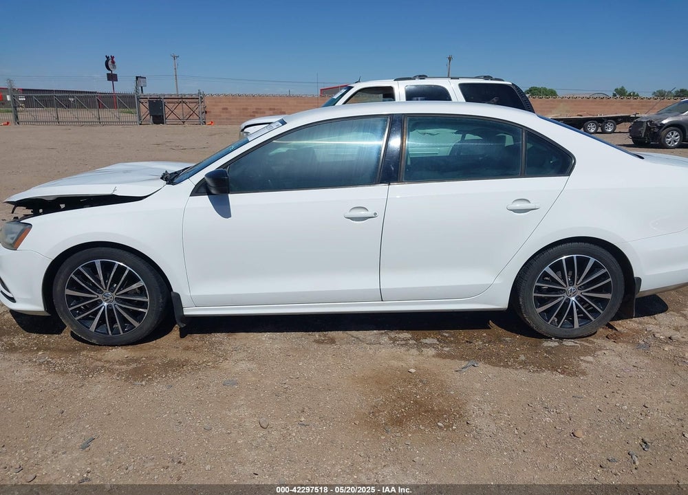 2016 VOLKSWAGEN JETTA VIN: 3VWD17AJXGM343871