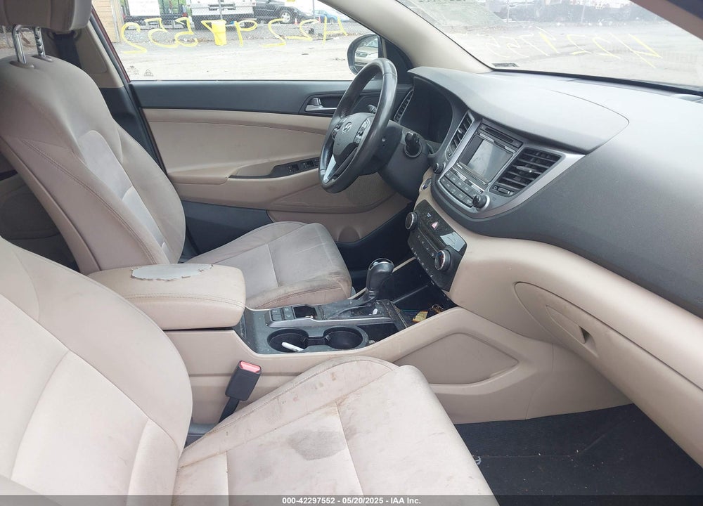 2016 HYUNDAI TUCSON VIN: KM8J3CA20GU198929