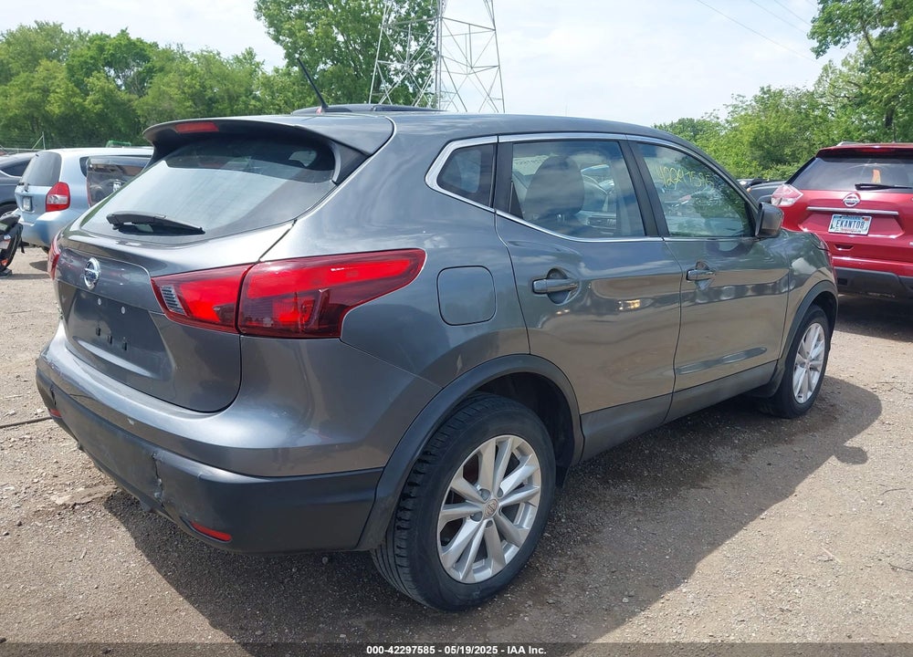 2017 NISSAN ROGUE SPORT VIN: JN1BJ1CP3HW015236