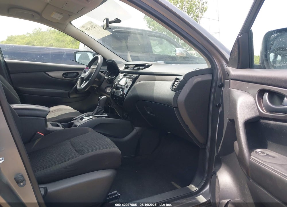 2017 NISSAN ROGUE SPORT VIN: JN1BJ1CP3HW015236