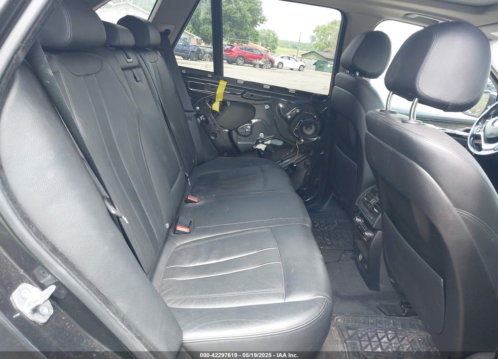 2015 BMW X5 VIN: 5UXKS4C59F0N10727