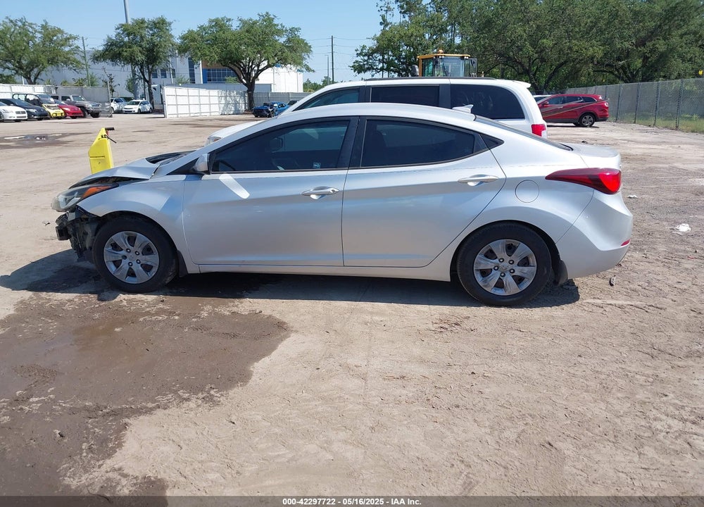 2016 HYUNDAI ELANTRA VIN: KMHDH4AE1GU575797