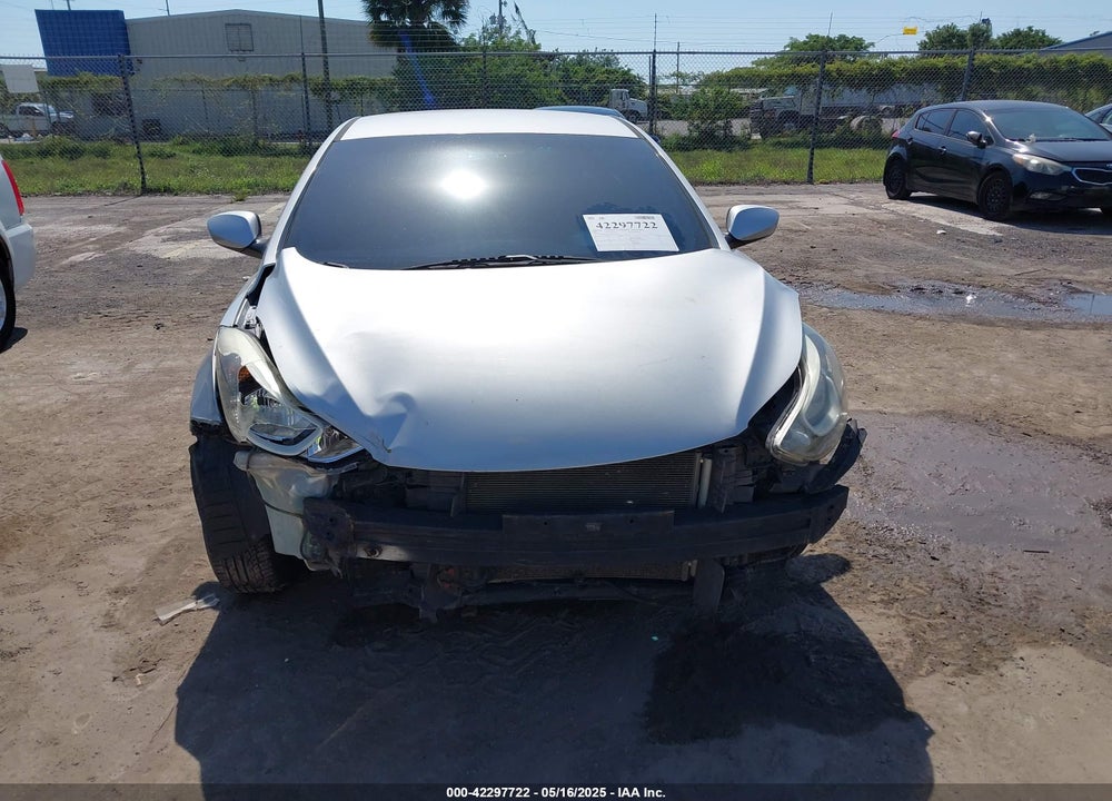 2016 HYUNDAI ELANTRA VIN: KMHDH4AE1GU575797
