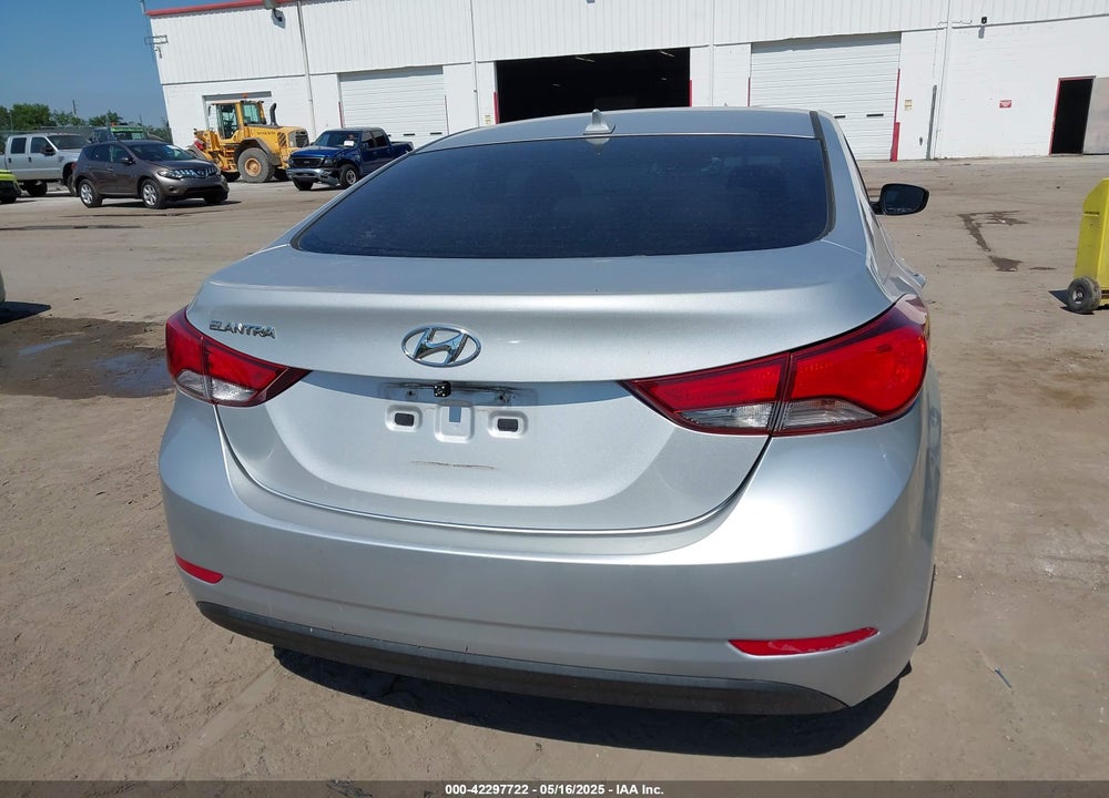 2016 HYUNDAI ELANTRA VIN: KMHDH4AE1GU575797