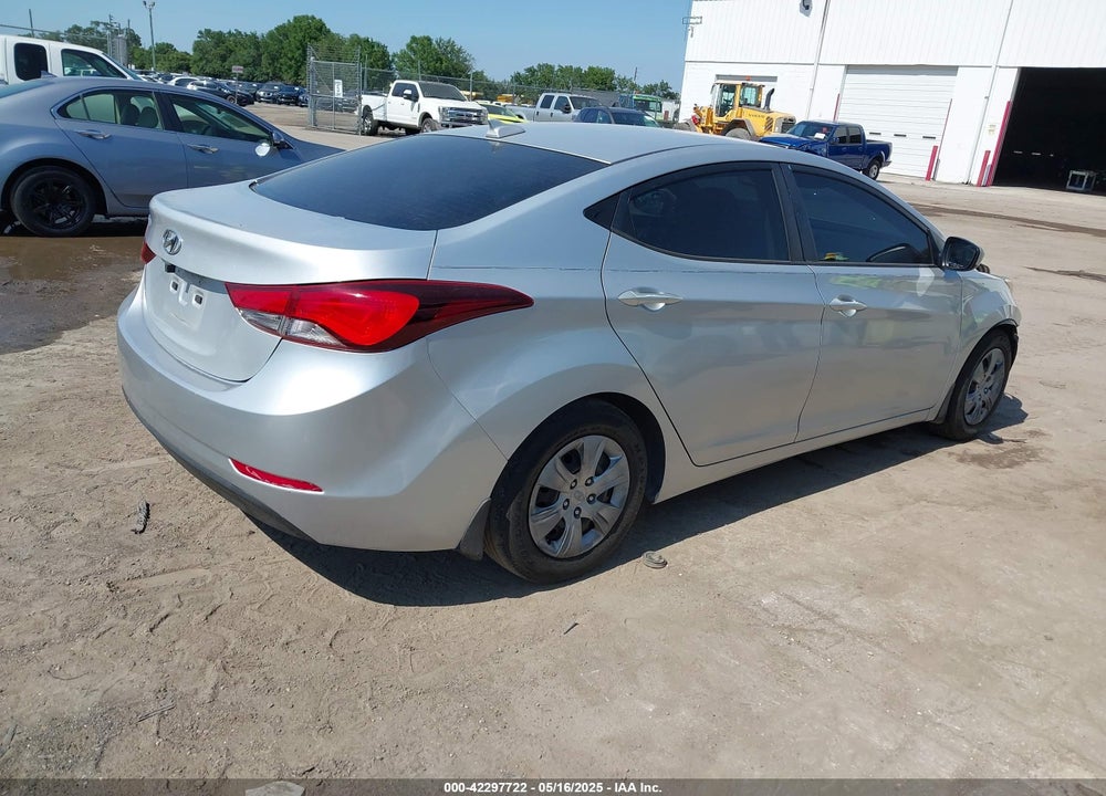 2016 HYUNDAI ELANTRA VIN: KMHDH4AE1GU575797