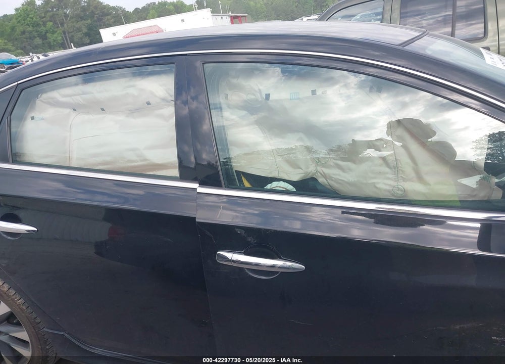 2017 NISSAN SENTRA SR VIN: 3N1AB7AP0HY245369