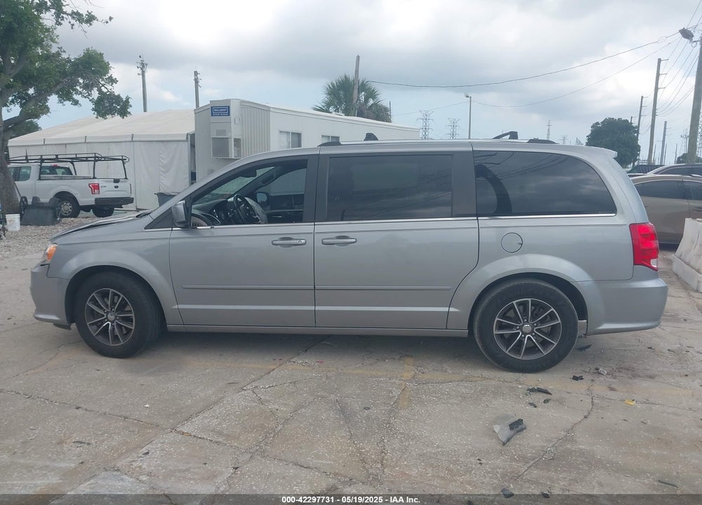 2017 DODGE GRAND CARAVAN SXT VIN: 2C4RDGCG1HR580597