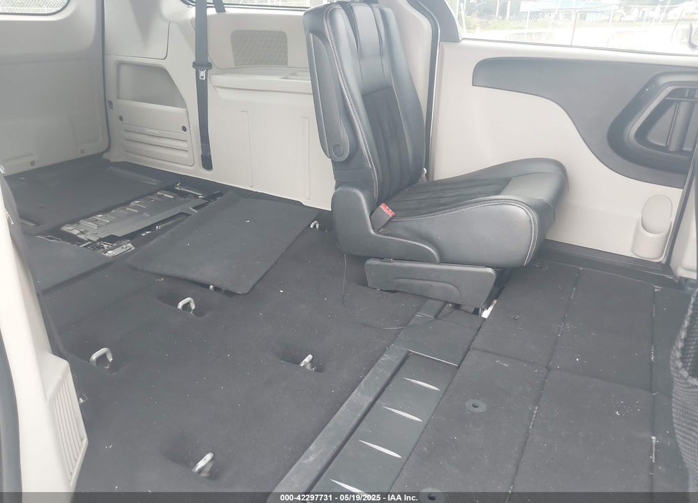 2017 DODGE GRAND CARAVAN SXT VIN: 2C4RDGCG1HR580597