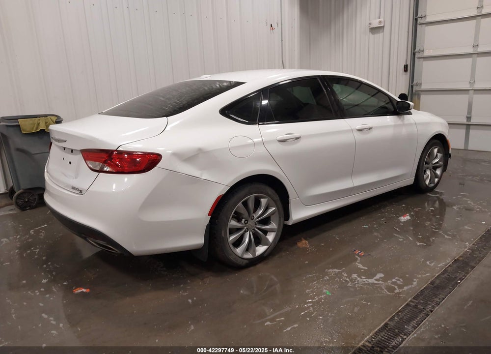 2016 CHRYSLER 200 VIN: 1C3CCCBG2GN117984