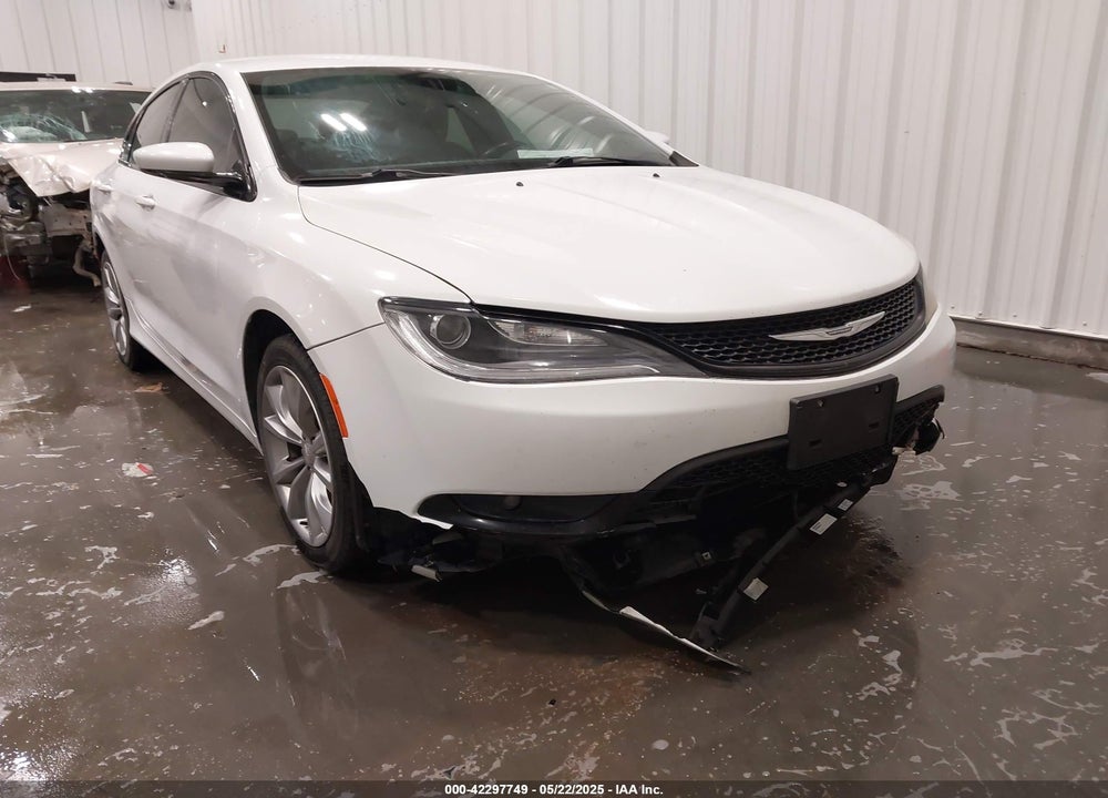 2016 CHRYSLER 200 VIN: 1C3CCCBG2GN117984