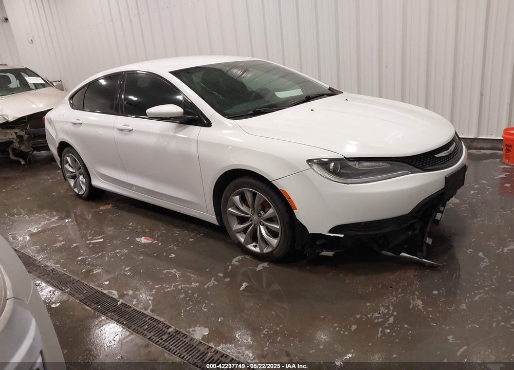 2016 CHRYSLER 200 VIN: 1C3CCCBG2GN117984