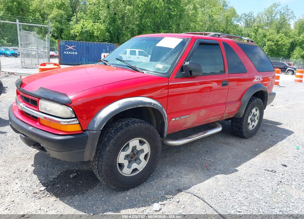 2001 CHEVROLET BLAZER VIN: 1GNCT18W71K113153