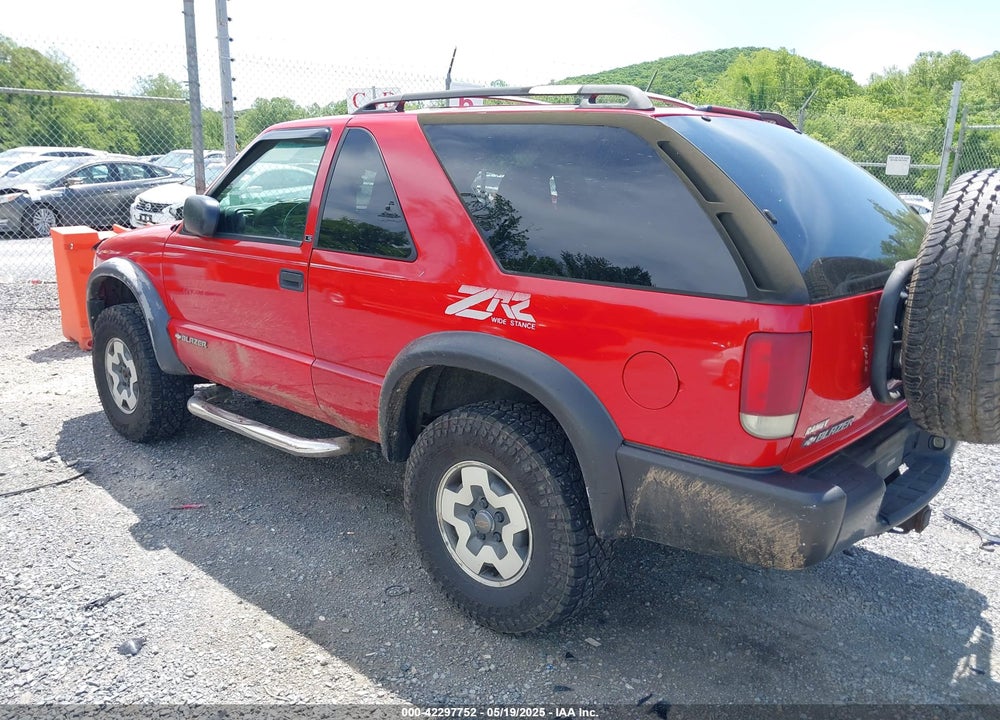 2001 CHEVROLET BLAZER VIN: 1GNCT18W71K113153