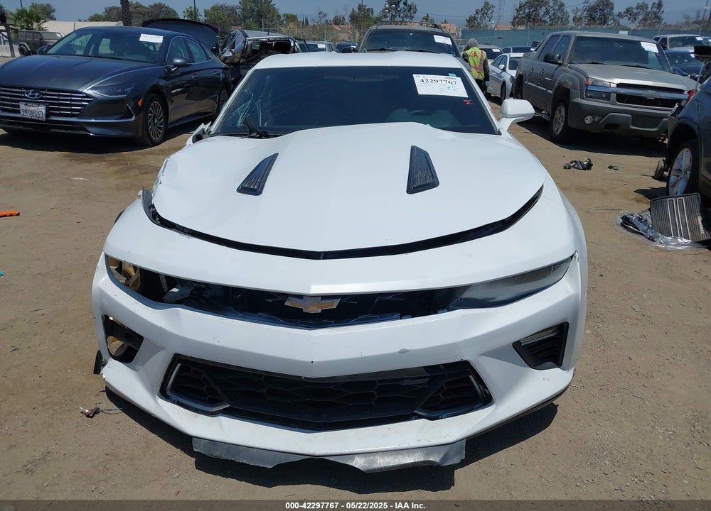 2018 CHEVROLET CAMARO VIN: 1G1FA1RX7J0147004
