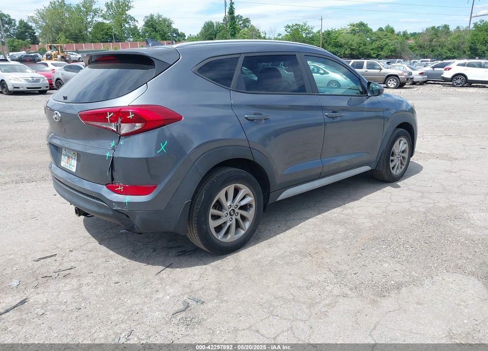 2018 HYUNDAI TUCSON VIN: KM8J33A49JU678816