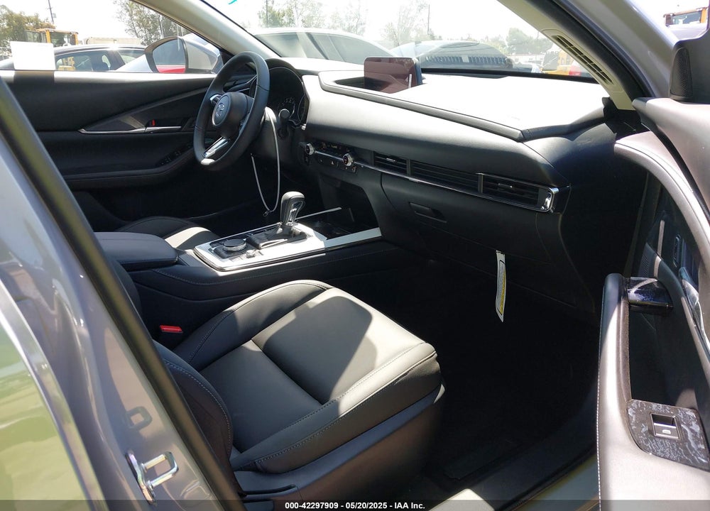 2025 MAZDA CX-30 VIN: 3MVDMBCM8SM830272
