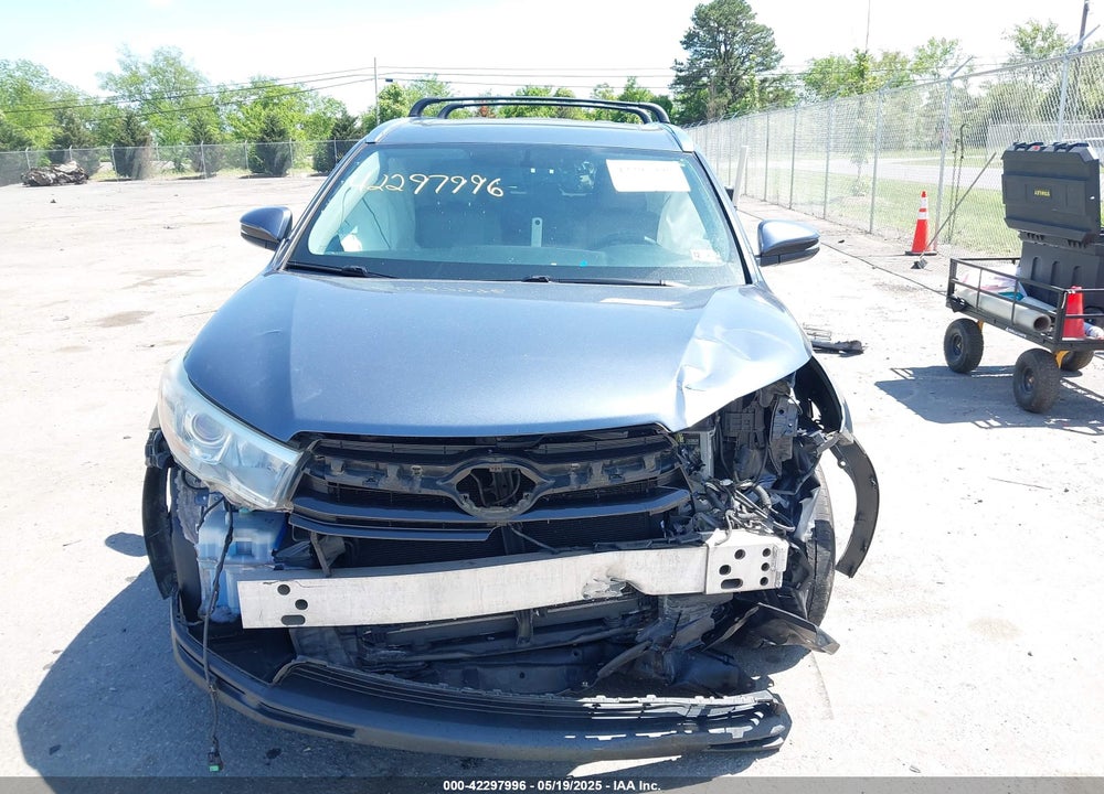 2016 TOYOTA HIGHLANDER VIN: 5TDJKRFH4GS250123