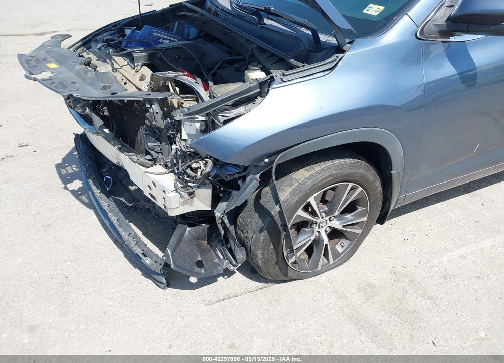 2016 TOYOTA HIGHLANDER VIN: 5TDJKRFH4GS250123