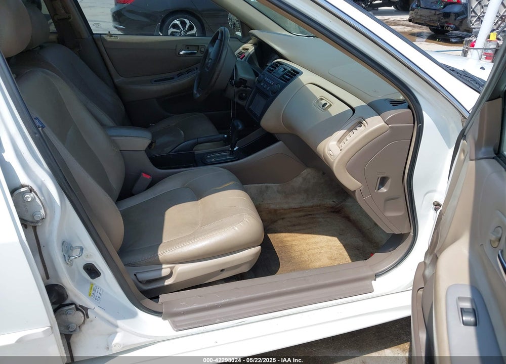 2002 HONDA ACCORD 2.3 EX VIN: 1HGCG56672A097049