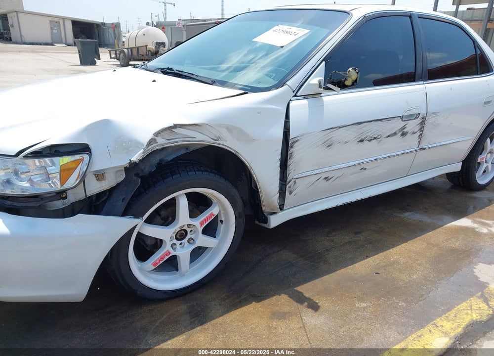 2002 HONDA ACCORD 2.3 EX VIN: 1HGCG56672A097049