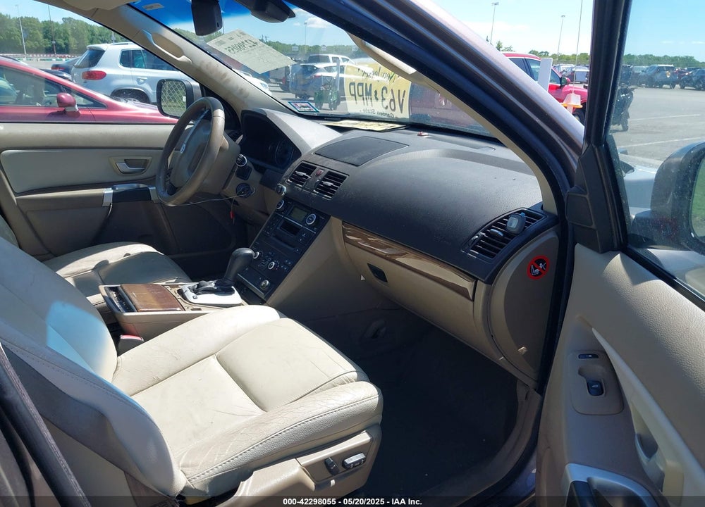 2010 VOLVO XC90 VIN: YV4982CZ3A1545799
