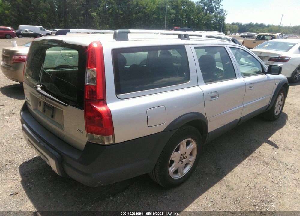 2006 VOLVO XC70 VIN: YV4SZ592661208724