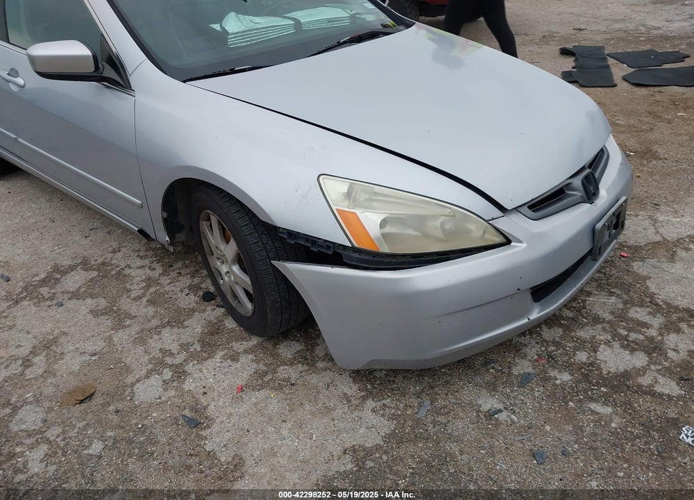 2005 HONDA ACCORD 3.0 EX VIN: 1HGCM66525A073106