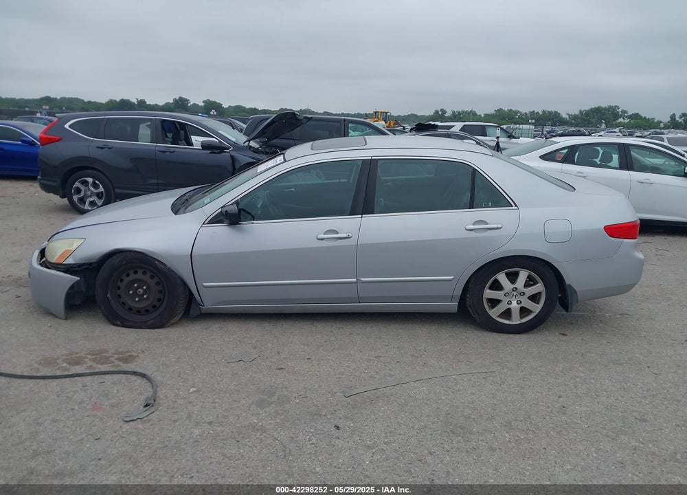 2005 HONDA ACCORD 3.0 EX VIN: 1HGCM66525A073106