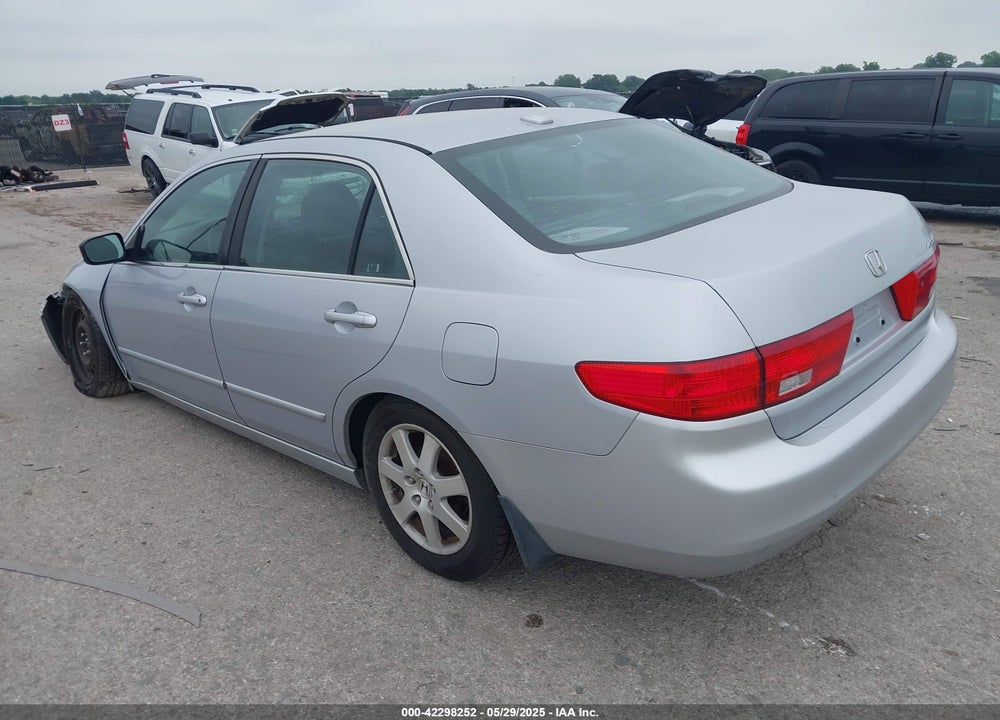 2005 HONDA ACCORD 3.0 EX VIN: 1HGCM66525A073106