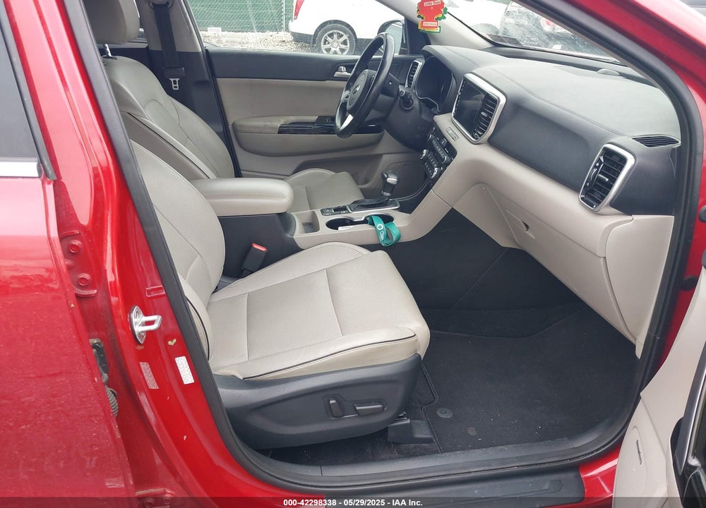 2020 KIA SPORTAGE VIN: KNDPNCAC6L7631566