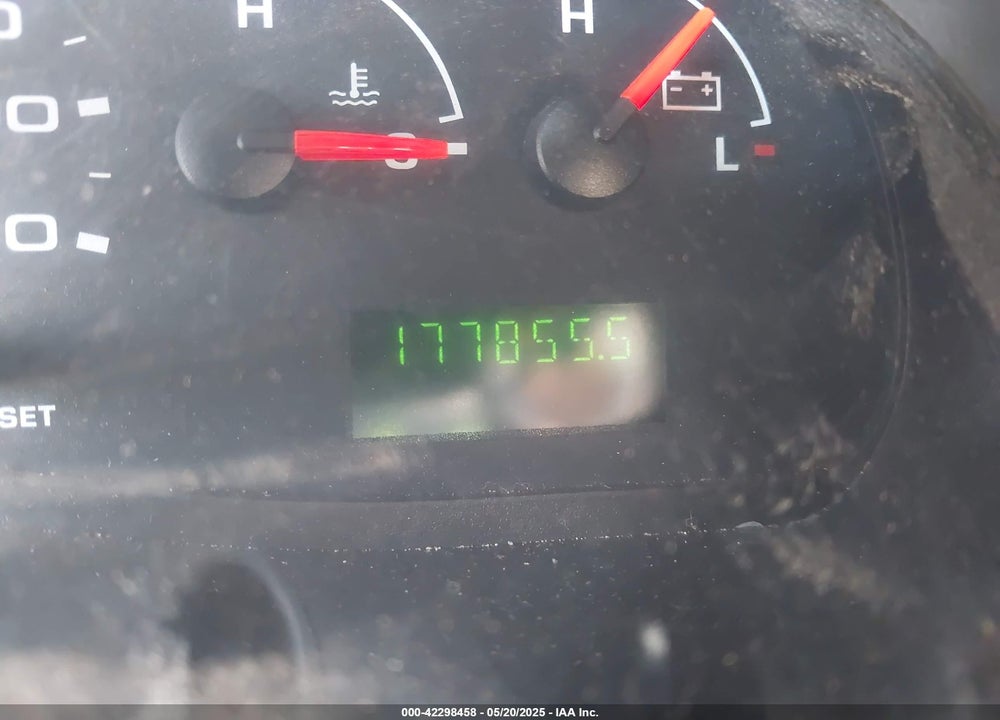 2004 FORD E-250 VIN: 1FTNE24W34HB00523