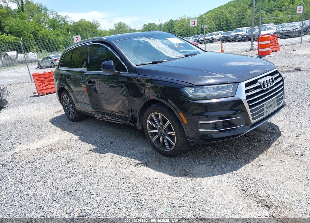 2017 AUDI Q7 3.0T PREMIUM VIN: WA1LAAF72HD025968