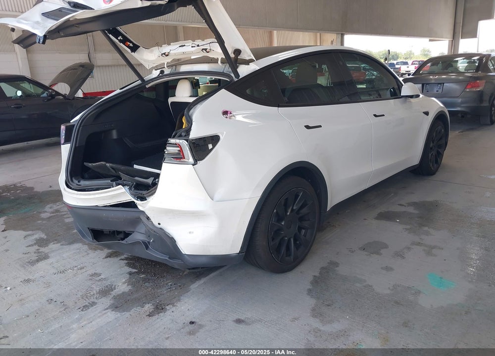 2021 TESLA MODEL Y VIN: 5YJYGAEE6MF202406