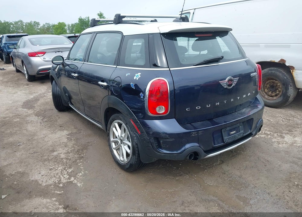 2016 MINI COUNTRYMAN COOPER S VIN: WMWZC5C51GWU00561