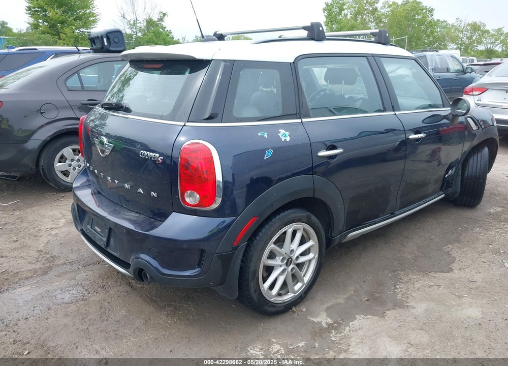 2016 MINI COUNTRYMAN COOPER S VIN: WMWZC5C51GWU00561