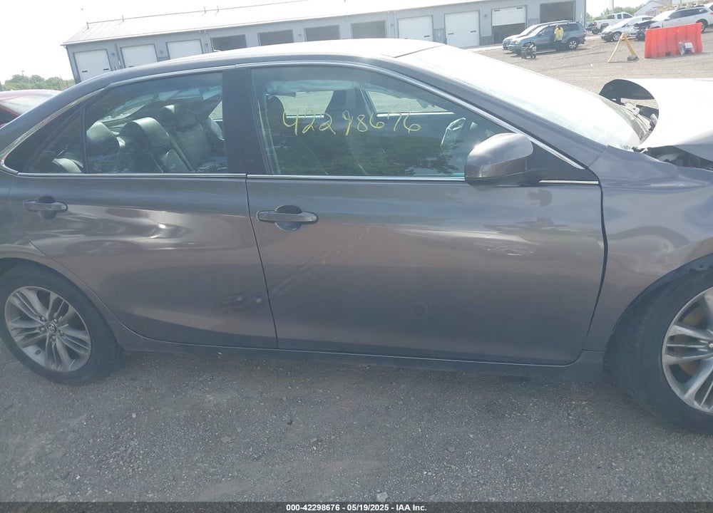 2017 TOYOTA CAMRY VIN: 4T1BF1FK8HU734603