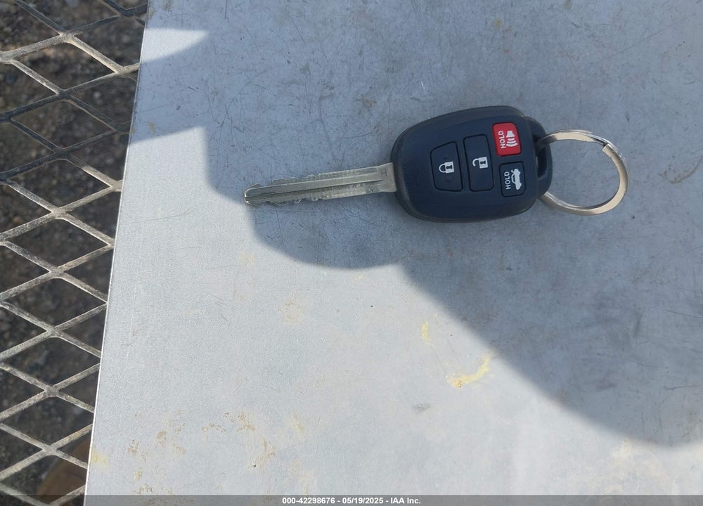 2017 TOYOTA CAMRY VIN: 4T1BF1FK8HU734603
