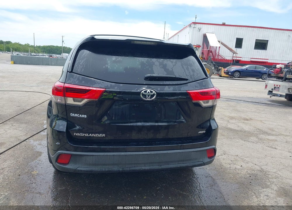 2017 TOYOTA HIGHLANDER VIN: 5TDBZRFH1HS441774