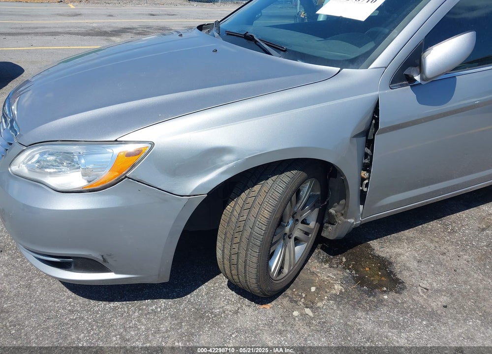 2013 CHRYSLER 200 VIN: 1C3CCBBB9DN542645
