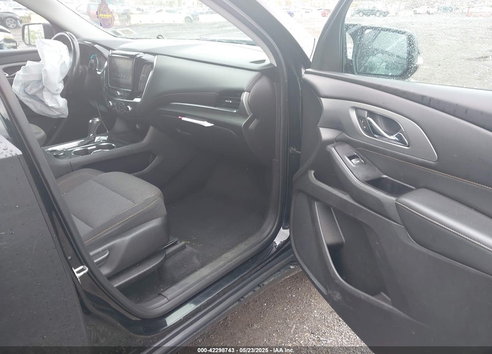 2018 CHEVROLET TRAVERSE VIN: 1GNEVGKWXJJ213302